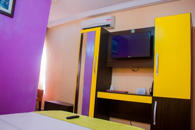 Downtown Royal Hotel Ikeja Exterior foto